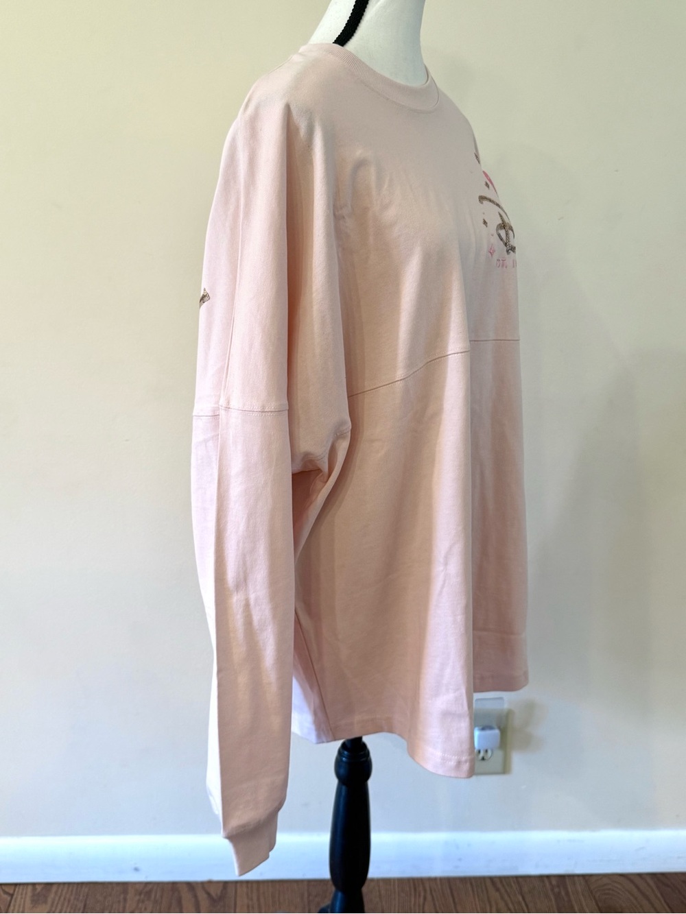 Disney Parks Pink Balloon Mickey Spirit Jersey Size Large - Picture 7 of 7